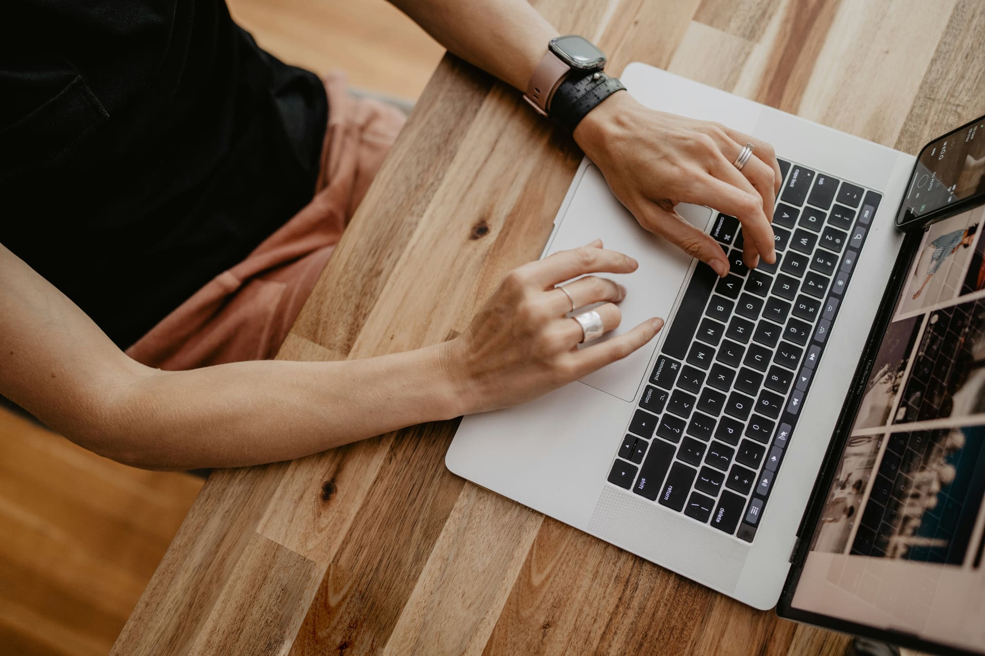 Founder-Led Content: Why CEOs Need to Be on LinkedIn in 2025 — Social Media Strategy guide by Compelite Pro